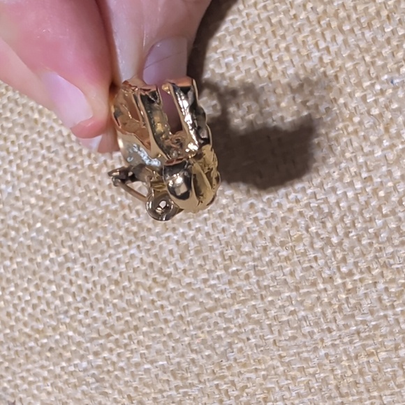 vintage gold-toned leopard brooch pin With green eyes - Picture 8 of 8